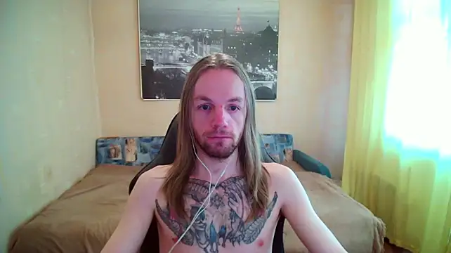 XXX chat uživo modela AdamDickens
