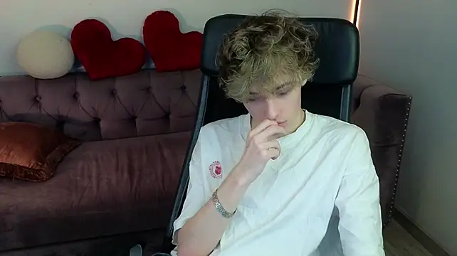 kevingarsiaa Chat XXX in diretta