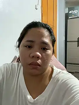 -CLARAMommy-'s Live XXX Chat