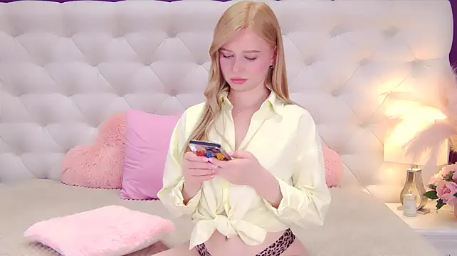 RheaSky – Live XXX-chat