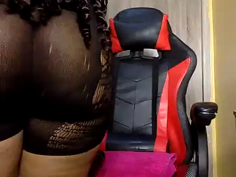 BOOTY_BANGERxxx Adlı Modelin Web Kamerası Şovu