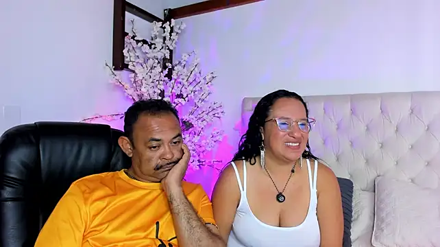 XXX chat uživo modela John_n_Kate