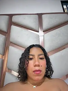 serena_willow Adlı Modelin Canlı XXX Sohbeti