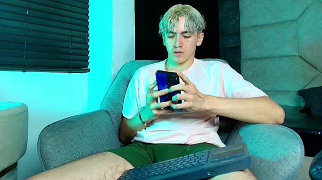 Tyler_Mcrey Show Webcam