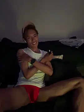 HORNY_RYU XXX чат на живо
