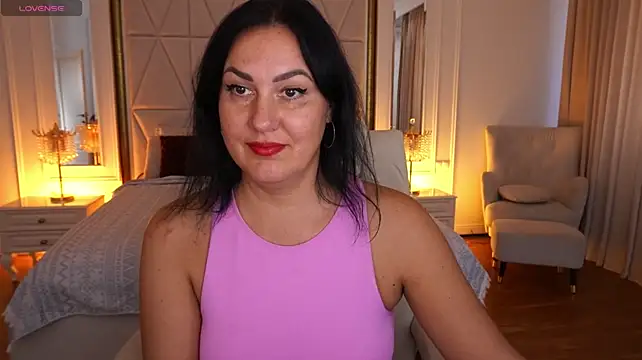 VelvetLuck's Live XXX Chat