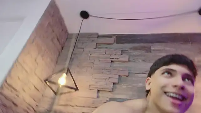 Chat +18 de JacobStonne ao vivo