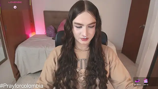 Онлайн чат XXX Miley_Baker