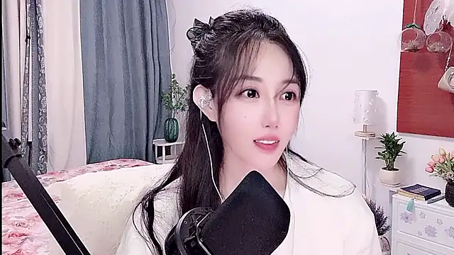 Laura_520 现场XXX聊天