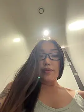 XXX chat uživo modela trytomakememoam