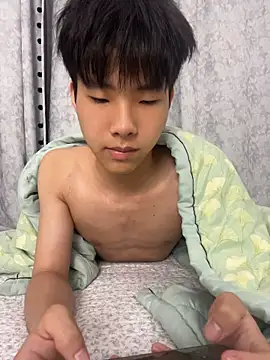 guoguo18 即時 XXX 聊天