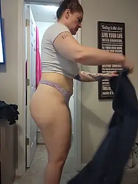 HollyTattoo's Webcam Show