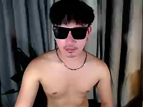 Asian_bigboy Obrolan Langsung XXX