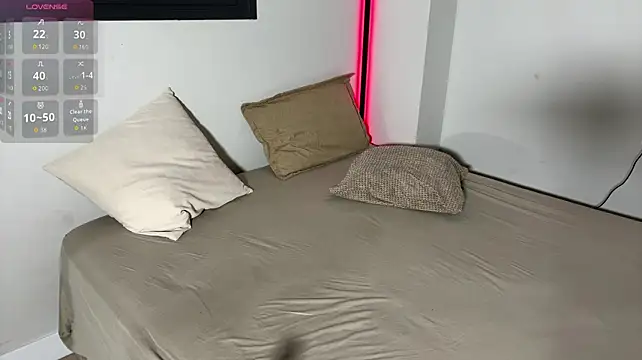 XXX chat uživo modela RileyReid18