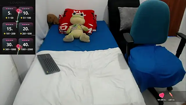LAURA_Foxht 现场XXX聊天