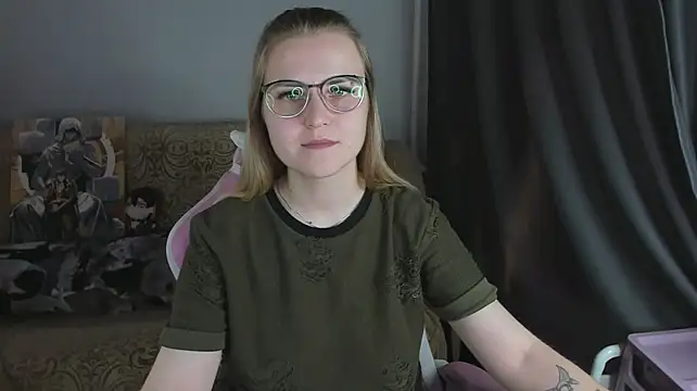 Chat +18 de MissBrightShine ao vivo