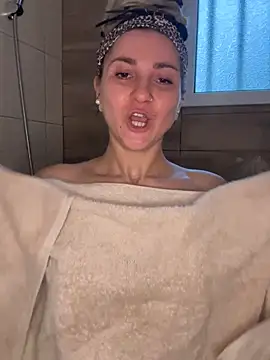Chat XXX ao vivo de Mathilda-Bloom