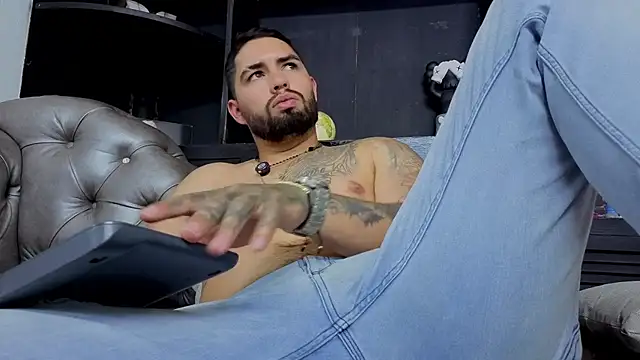 matteosantos Chat XXX in diretta