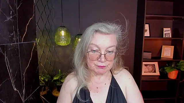 NataliMellow's Live XXX Chat