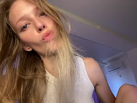 StarFrom_Hell's Live XXX Chat
