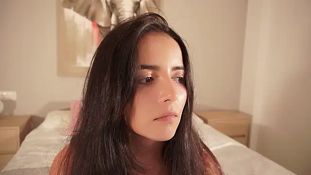 Raychell_Black Adlı Modelin Canlı XXX Sohbeti