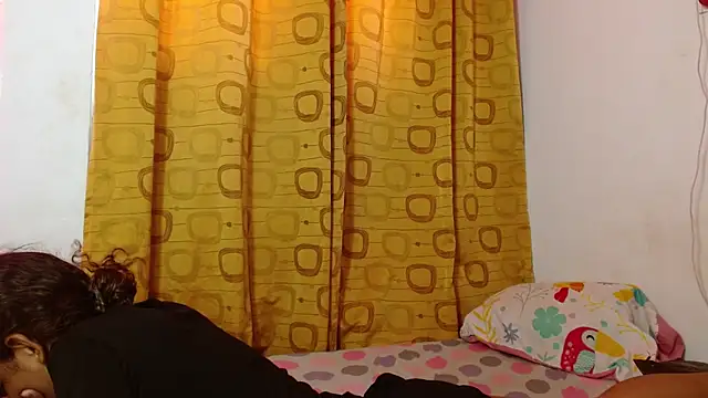 Lunaa__Velvet Chat XXX in diretta