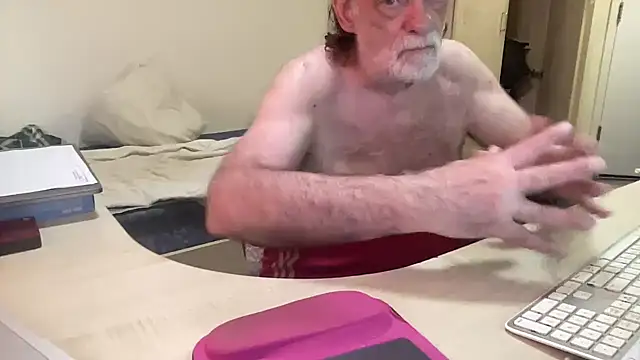 coach-karl's Live XXX Chat
