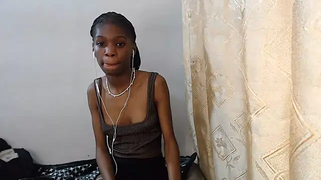 PetiteBarbie_05's Live XXX Chat