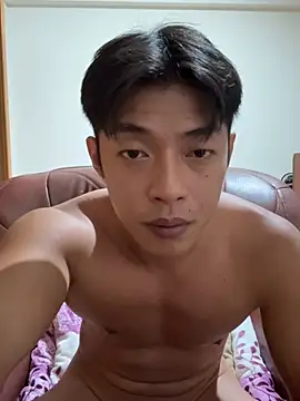 Yooo17's Live XXX Chat