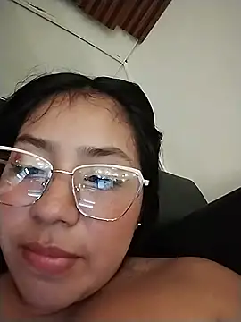 Amber_Herrera 现场XXX聊天