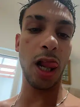 Gipsyboysteve Adlı Modelin Canlı XXX Sohbeti