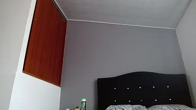 Chat XXX en directo de Emilia_1995