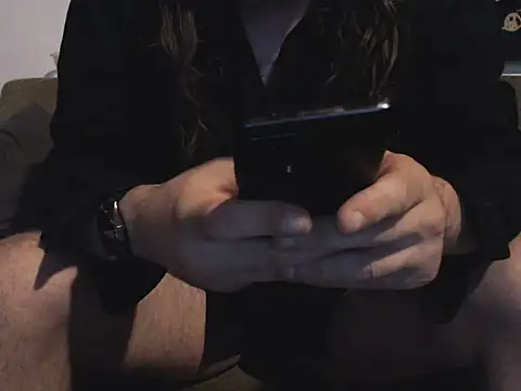 maxstache Chat XXX in diretta
