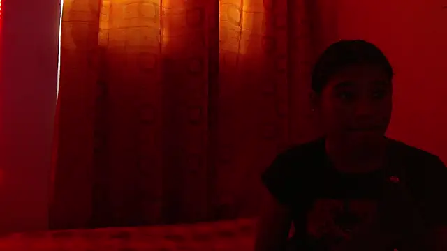 Lunaa__Velvet's Live XXX Chat