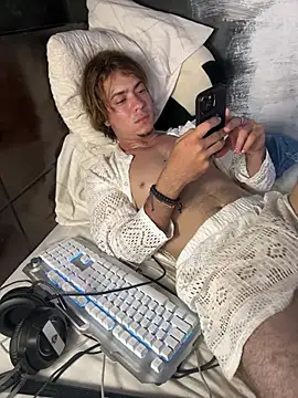 AngelLatinBoy's Live XXX Chat