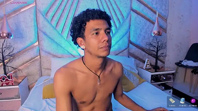 MarckThompsonn Live XXX-chat