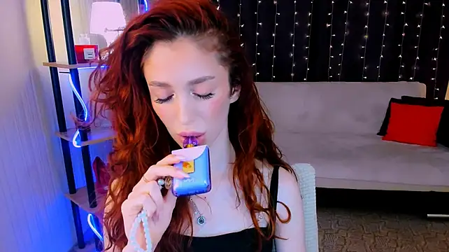 ChristinaConteeree's Live XXX Chat