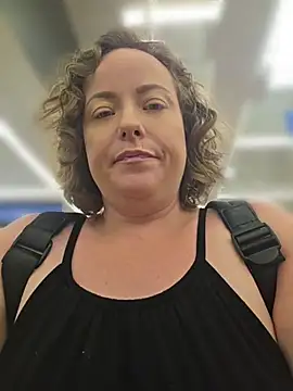 julimonroe's Live XXX Chat