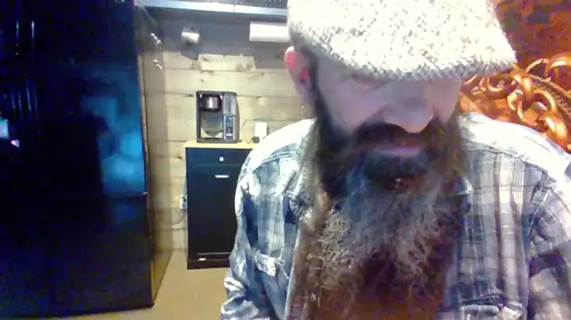 sit-on-my-beard's Live XXX Chat