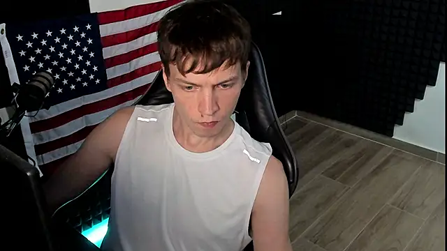 XXX chat uživo modela More_than_friend