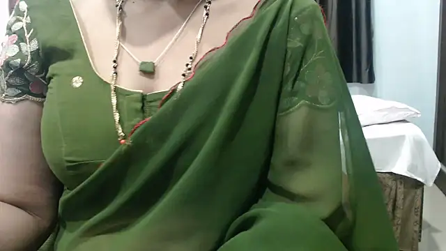 Chatroom XXX en direct de sunitha-3