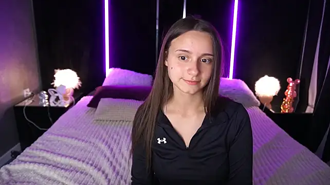 TinyNatalie's Live XXX Chat