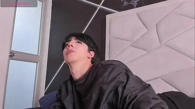 צ'אט XXX בשידור חי של AerumChae