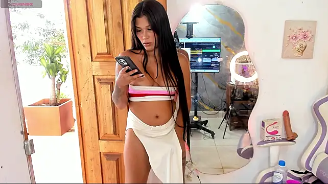 sofia_gold_ Chat XXX live