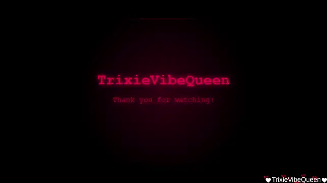 TrixieVibeQueen: вебкам-шоу