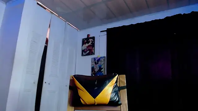 Živý XXX chat Adam_Hudsond
