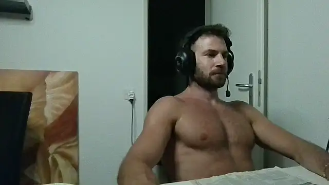 alpha-hunk Live XXX Chat