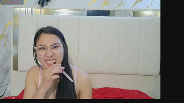 แชท XXX สดของ adaira31