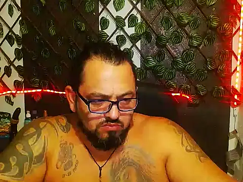 mr_wolf46 XXX чат на живо