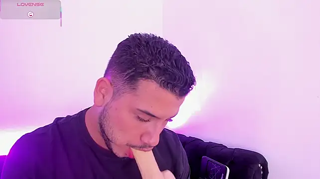 Chat XXX Live Axel_grey_
